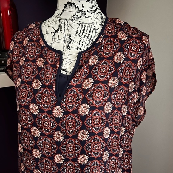 7 for $30 DANIEL Rainn Dress - Picture 2 of 10